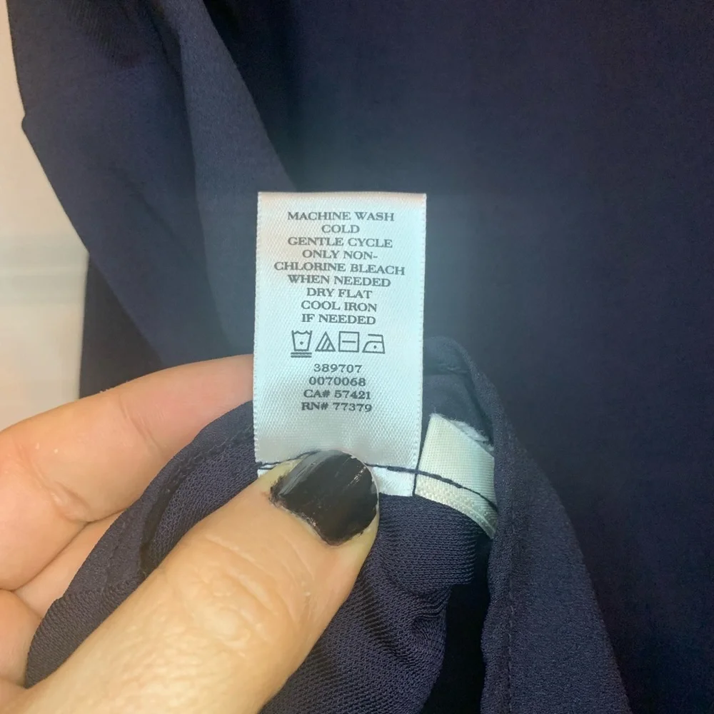 Ann Taylor Romantic Navy Sleeveless Blouse - size XL - Picture 6 of 9